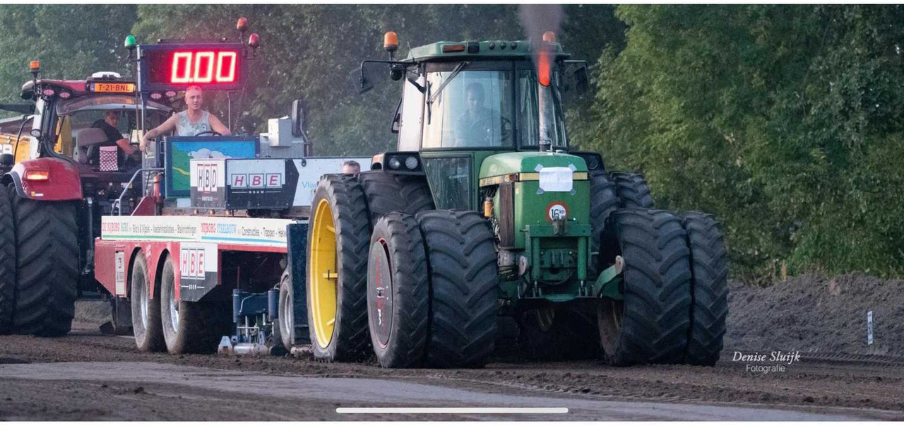John deere 4240S - Traktor: slika John deere 4240S - Traktor John deere 4240S - Traktor: slika John deere 4240S - Traktor