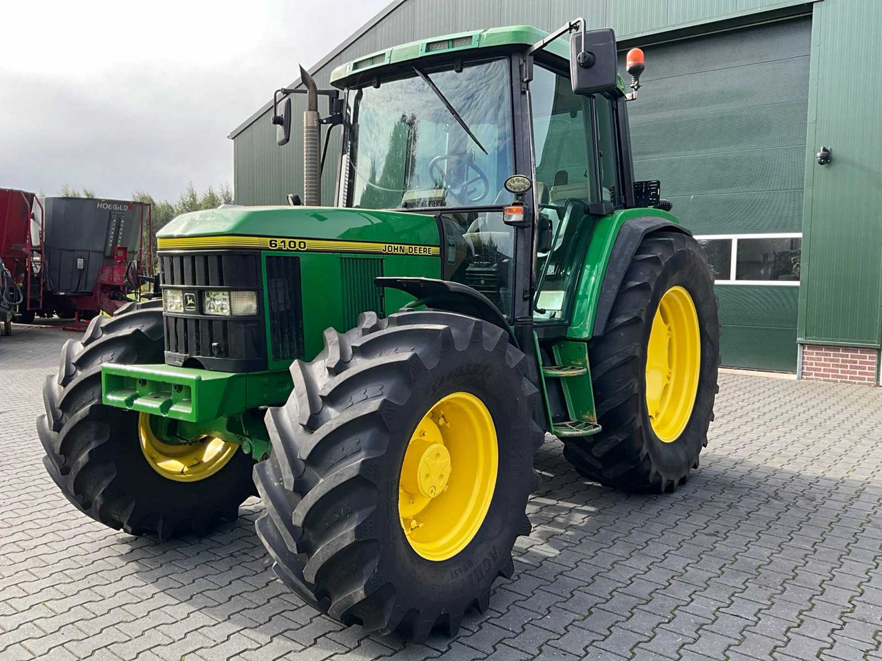 John deere 6100 - Traktor: slika John deere 6100 - Traktor John deere 6100 - Traktor: slika John deere 6100 - Traktor