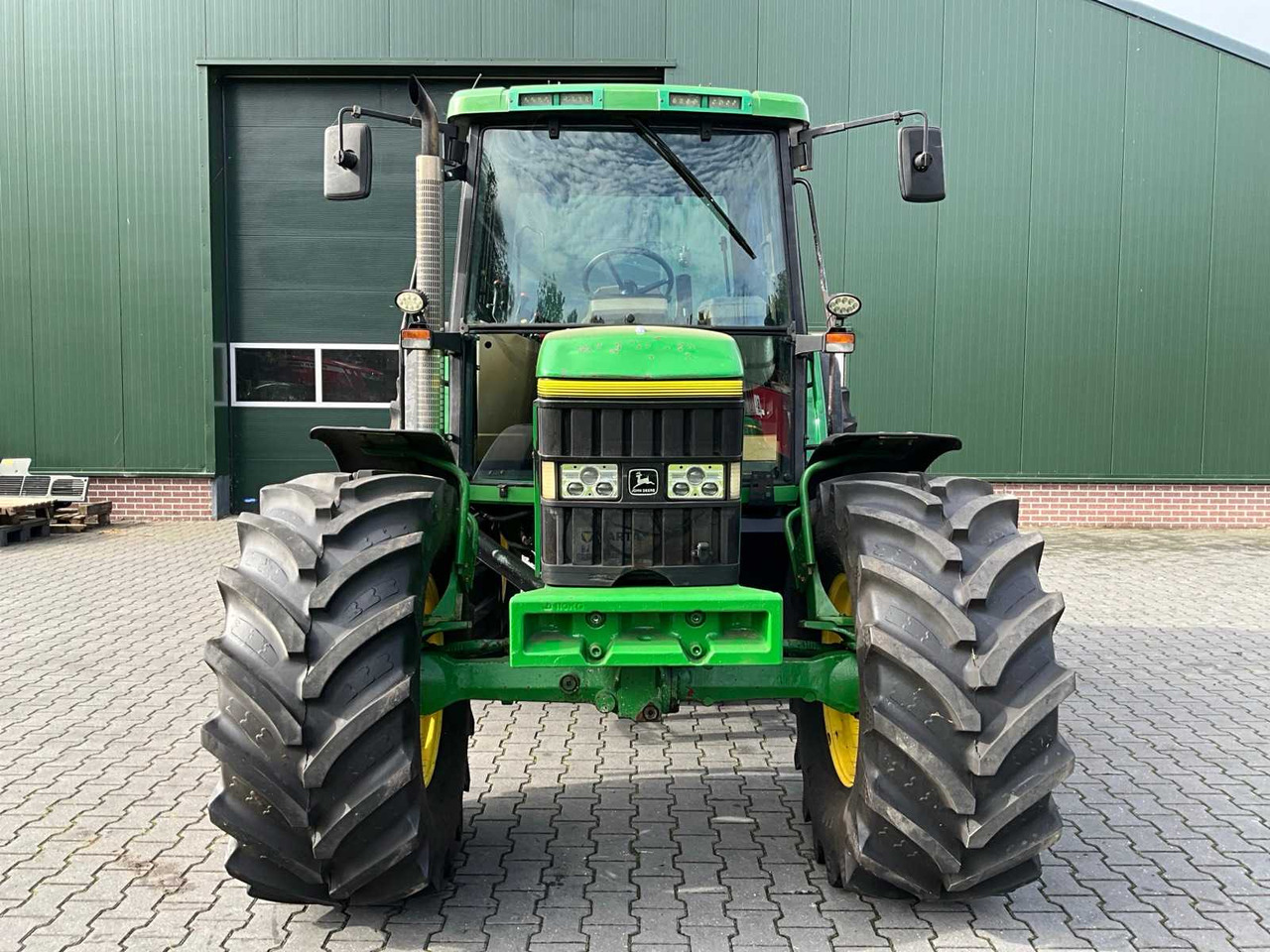 John deere 6100 - Traktor: slika John deere 6100 - Traktor John deere 6100 - Traktor: slika John deere 6100 - Traktor