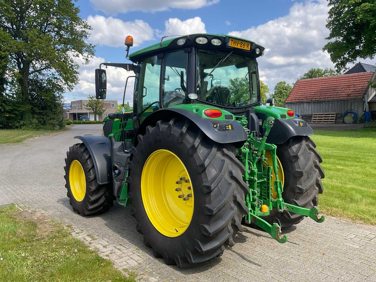 John deere 6155R - Traktor: slika John deere 6155R - Traktor John deere 6155R - Traktor: slika John deere 6155R - Traktor