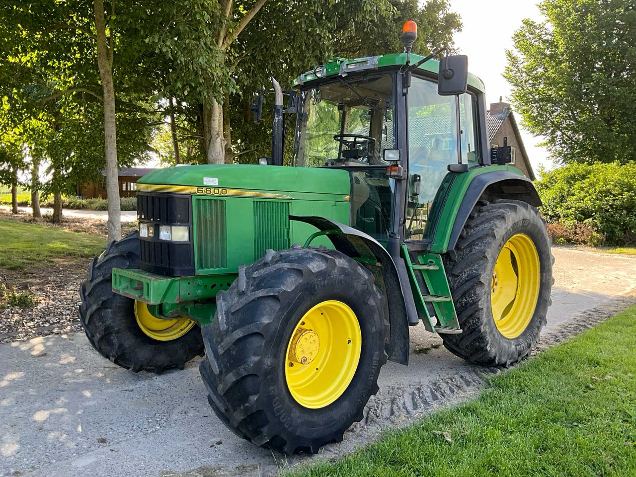 John deere 6800 - Traktor: slika John deere 6800 - Traktor John deere 6800 - Traktor: slika John deere 6800 - Traktor