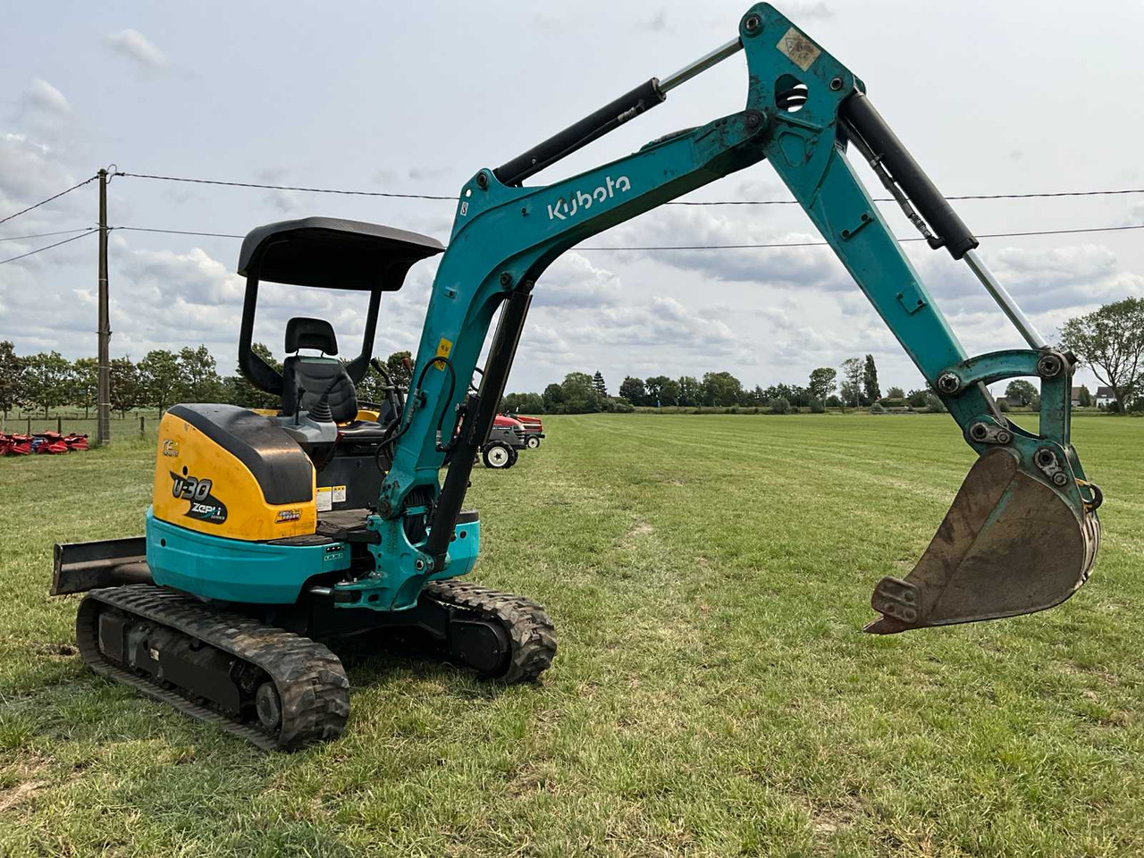 KUBOTA U-30-5 MIDI CRAWLER EXCAVATOR - Bager: slika KUBOTA U-30-5 MIDI CRAWLER EXCAVATOR - Bager KUBOTA U-30-5 MIDI CRAWLER EXCAVATOR - Bager: slika KUBOTA U-30-5 MIDI CRAWLER EXCAVATOR - Bager