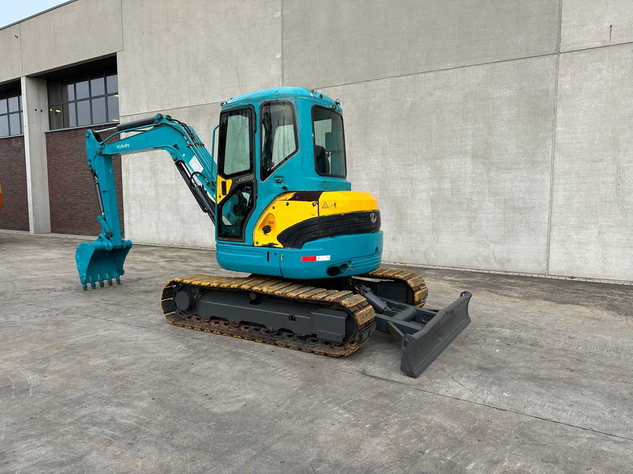 KUBOTA - U50-3 - MIDI EXCAVATOR - Bager: slika KUBOTA - U50-3 - MIDI EXCAVATOR - Bager KUBOTA - U50-3 - MIDI EXCAVATOR - Bager: slika KUBOTA - U50-3 - MIDI EXCAVATOR - Bager