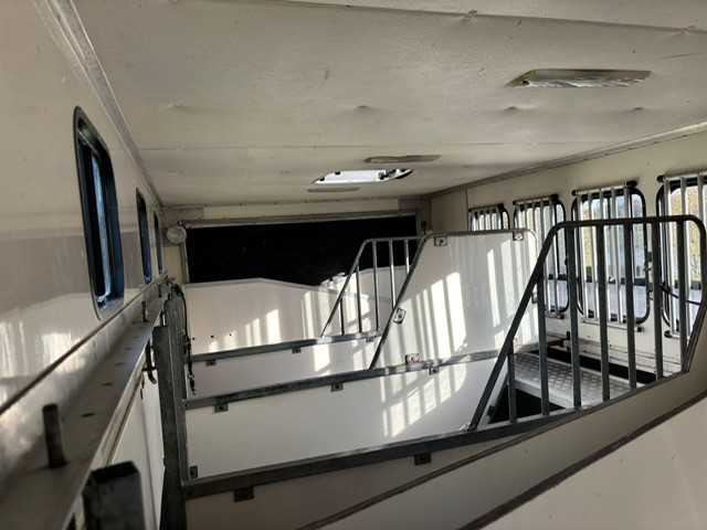 Kamion 1993 VOLVO FL 612 TRUCK HORSE TRAILER: slika Kamion 1993 VOLVO FL 612 TRUCK HORSE TRAILER Kamion 1993 VOLVO FL 612 TRUCK HORSE TRAILER: slika Kamion 1993 VOLVO FL 612 TRUCK HORSE TRAILER