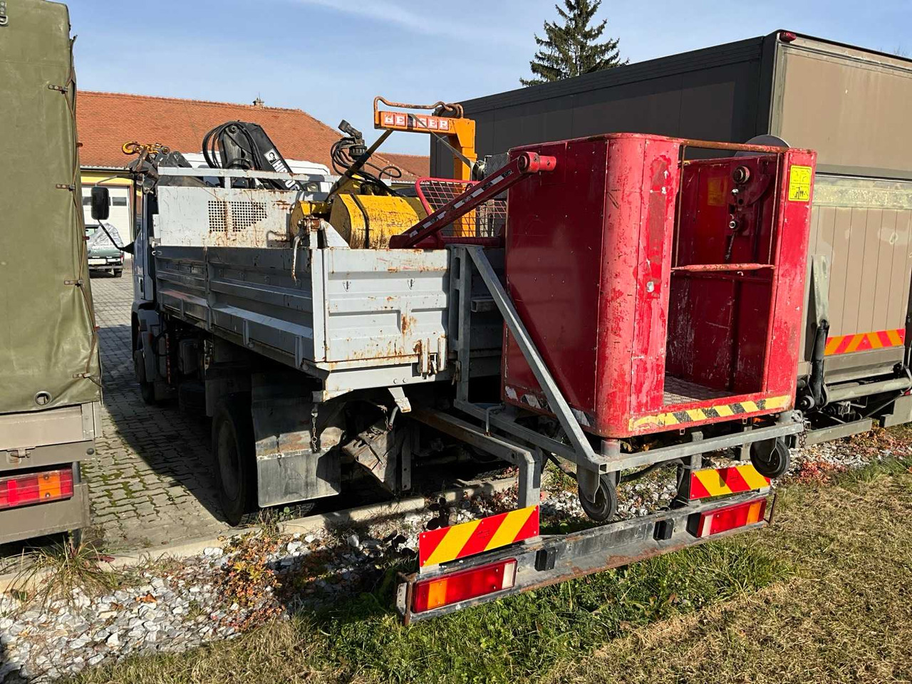 1995 IVECO 120 E 15 TRUCK WITH CRANE AND ACCESSORIES - Kamion: slika 1995 IVECO 120 E 15 TRUCK WITH CRANE AND ACCESSORIES - Kamion 1995 IVECO 120 E 15 TRUCK WITH CRANE AND ACCESSORIES - Kamion: slika 1995 IVECO 120 E 15 TRUCK WITH CRANE AND ACCESSORIES - Kamion