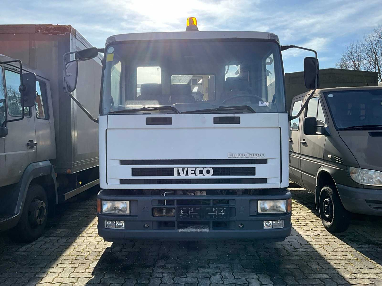 1995 IVECO 120 E 15 TRUCK WITH CRANE AND ACCESSORIES - Kamion: slika 1995 IVECO 120 E 15 TRUCK WITH CRANE AND ACCESSORIES - Kamion 1995 IVECO 120 E 15 TRUCK WITH CRANE AND ACCESSORIES - Kamion: slika 1995 IVECO 120 E 15 TRUCK WITH CRANE AND ACCESSORIES - Kamion