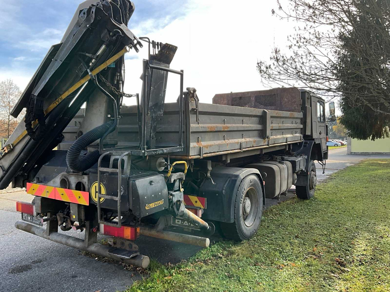 2000 ÖAF 19.403 TIPPER WITH LOADING CRANE - Kamion: slika 2000 ÖAF 19.403 TIPPER WITH LOADING CRANE - Kamion 2000 ÖAF 19.403 TIPPER WITH LOADING CRANE - Kamion: slika 2000 ÖAF 19.403 TIPPER WITH LOADING CRANE - Kamion