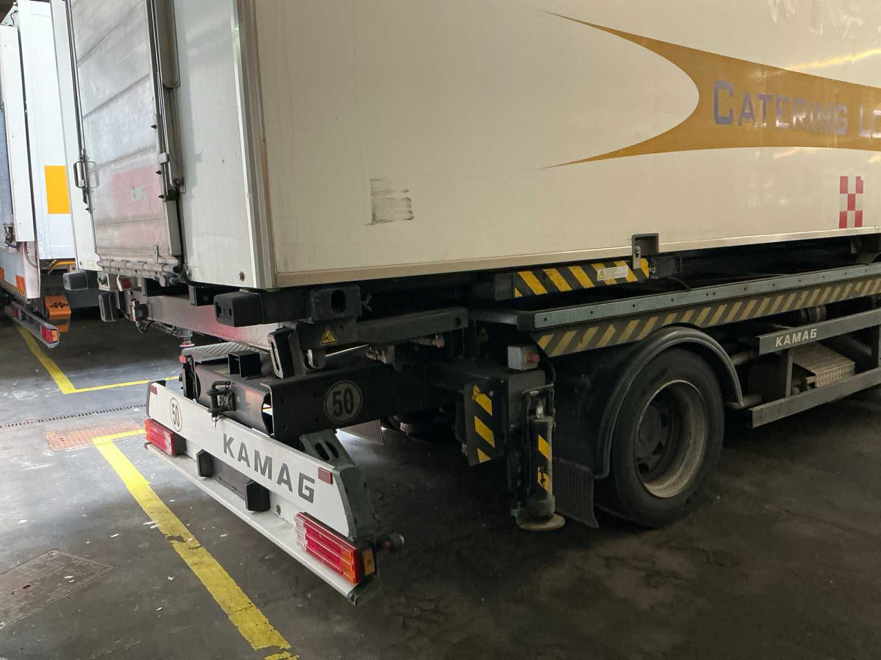 2002 MERCEDES-BENZ WBC22 CATERING TRUCK - Kamion: slika 2002 MERCEDES-BENZ WBC22 CATERING TRUCK - Kamion 2002 MERCEDES-BENZ WBC22 CATERING TRUCK - Kamion: slika 2002 MERCEDES-BENZ WBC22 CATERING TRUCK - Kamion