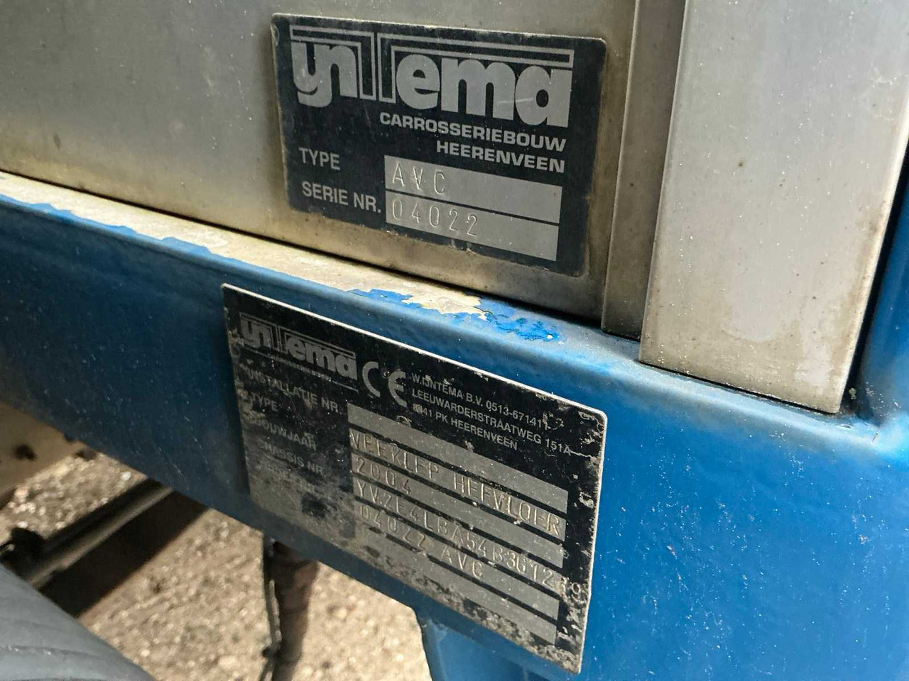 Kamion 2004 VOLVO FL6L 4X2R LIVESTOCK TRUCK: slika Kamion 2004 VOLVO FL6L 4X2R LIVESTOCK TRUCK