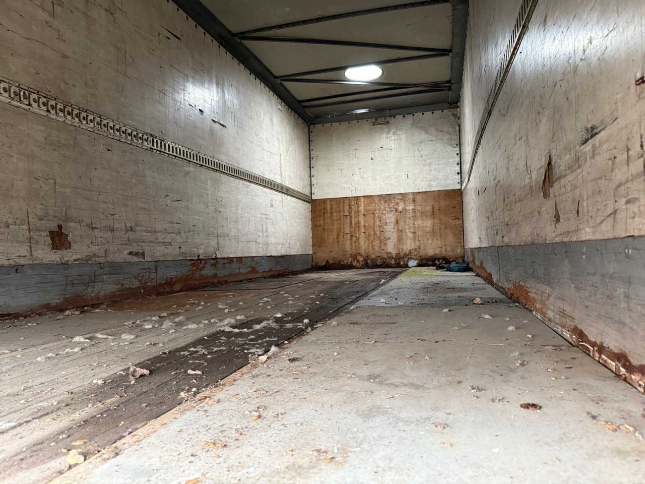 Kamion 2010 VOLVO FE260 - RIGID WITH TAILGATE - 7.1L DIESEL – AIR-CONDITIONED: slika Kamion 2010 VOLVO FE260 - RIGID WITH TAILGATE - 7.1L DIESEL – AIR-CONDITIONED Kamion 2010 VOLVO FE260 - RIGID WITH TAILGATE - 7.1L DIESEL – AIR-CONDITIONED: slika Kamion 2010 VOLVO FE260 - RIGID WITH TAILGATE - 7.1L DIESEL – AIR-CONDITIONED