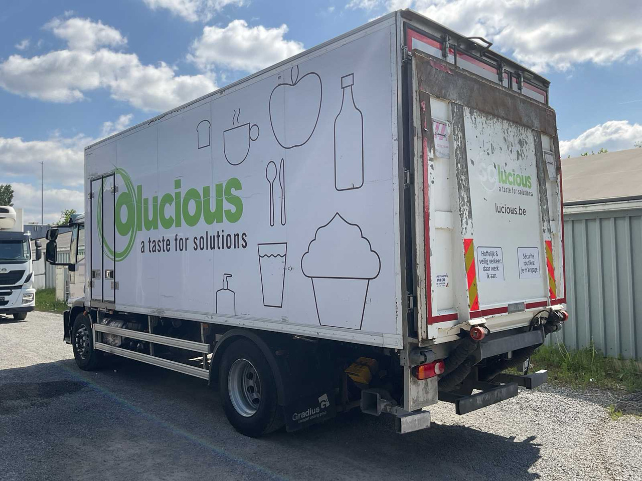 2015 IVECO 190EL FRIDGE TRUCK - Kamion: slika 2015 IVECO 190EL FRIDGE TRUCK - Kamion 2015 IVECO 190EL FRIDGE TRUCK - Kamion: slika 2015 IVECO 190EL FRIDGE TRUCK - Kamion