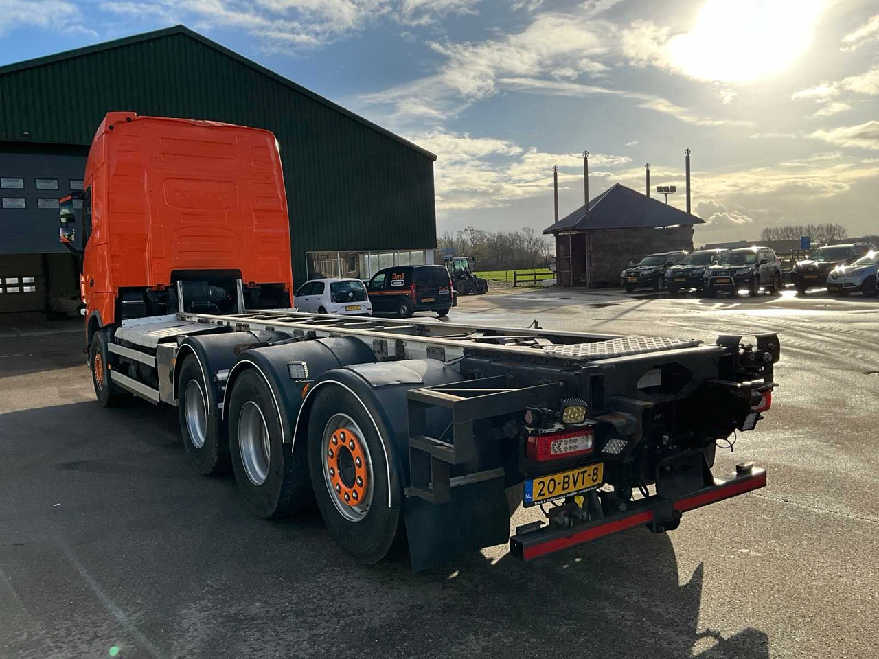 2016 VOLVO FH TRUCK - Kamion: slika 2016 VOLVO FH TRUCK - Kamion 2016 VOLVO FH TRUCK - Kamion: slika 2016 VOLVO FH TRUCK - Kamion