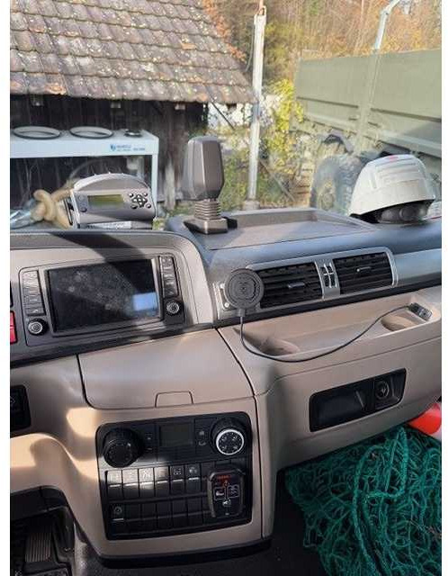 Kamion 2017 MAN TGL 7.180 TRUCK WITH BRIDGE AND REAR CRANE: slika Kamion 2017 MAN TGL 7.180 TRUCK WITH BRIDGE AND REAR CRANE Kamion 2017 MAN TGL 7.180 TRUCK WITH BRIDGE AND REAR CRANE: slika Kamion 2017 MAN TGL 7.180 TRUCK WITH BRIDGE AND REAR CRANE