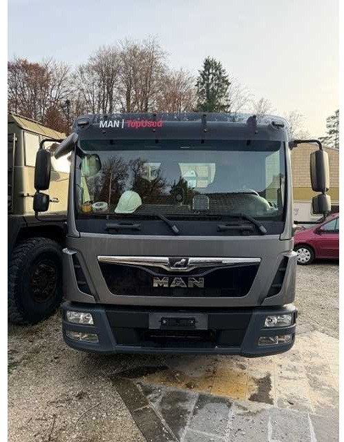 Kamion 2017 MAN TGL 7.180 TRUCK WITH BRIDGE AND REAR CRANE: slika Kamion 2017 MAN TGL 7.180 TRUCK WITH BRIDGE AND REAR CRANE Kamion 2017 MAN TGL 7.180 TRUCK WITH BRIDGE AND REAR CRANE: slika Kamion 2017 MAN TGL 7.180 TRUCK WITH BRIDGE AND REAR CRANE
