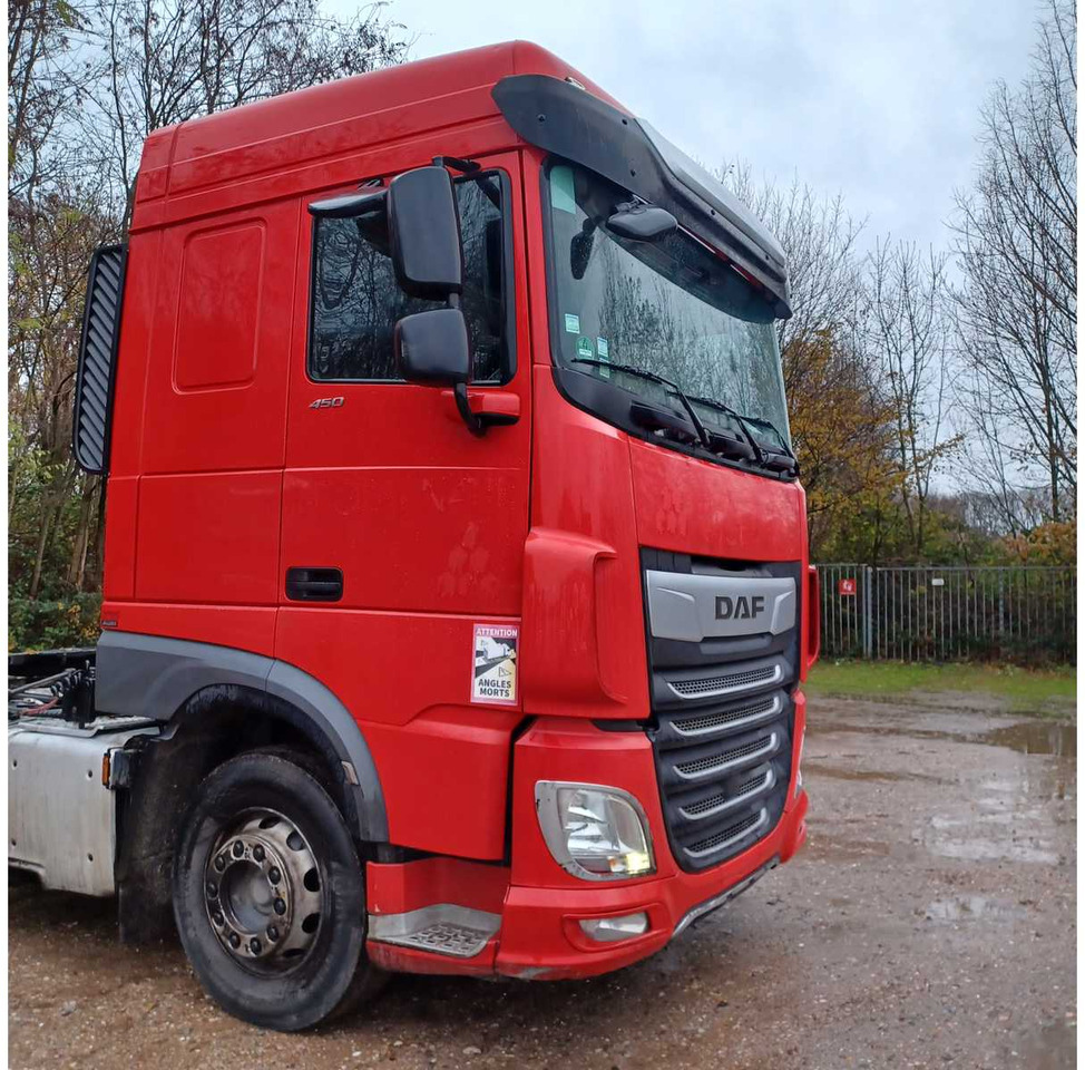 2019 DAF XF 450FTP TRACTOR UNIT (74114-32) - Kamion: slika 2019 DAF XF 450FTP TRACTOR UNIT (74114-32) - Kamion 2019 DAF XF 450FTP TRACTOR UNIT (74114-32) - Kamion: slika 2019 DAF XF 450FTP TRACTOR UNIT (74114-32) - Kamion