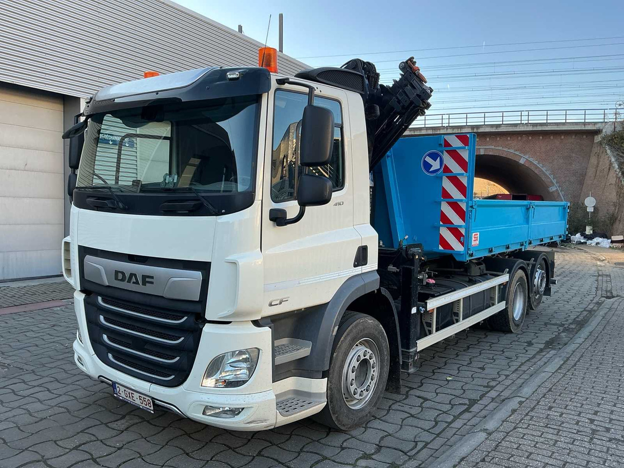 2020 DAF CF 410 FAN TRUCK + HOOK LIFT + LOADING CRANE + CONTAINER - Kamion: slika 2020 DAF CF 410 FAN TRUCK + HOOK LIFT + LOADING CRANE + CONTAINER - Kamion 2020 DAF CF 410 FAN TRUCK + HOOK LIFT + LOADING CRANE + CONTAINER - Kamion: slika 2020 DAF CF 410 FAN TRUCK + HOOK LIFT + LOADING CRANE + CONTAINER - Kamion