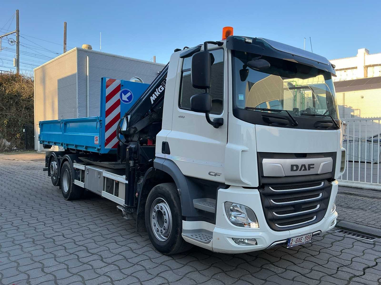 2020 DAF CF 410 FAN TRUCK + HOOK LIFT + LOADING CRANE + CONTAINER - Kamion: slika 2020 DAF CF 410 FAN TRUCK + HOOK LIFT + LOADING CRANE + CONTAINER - Kamion 2020 DAF CF 410 FAN TRUCK + HOOK LIFT + LOADING CRANE + CONTAINER - Kamion: slika 2020 DAF CF 410 FAN TRUCK + HOOK LIFT + LOADING CRANE + CONTAINER - Kamion