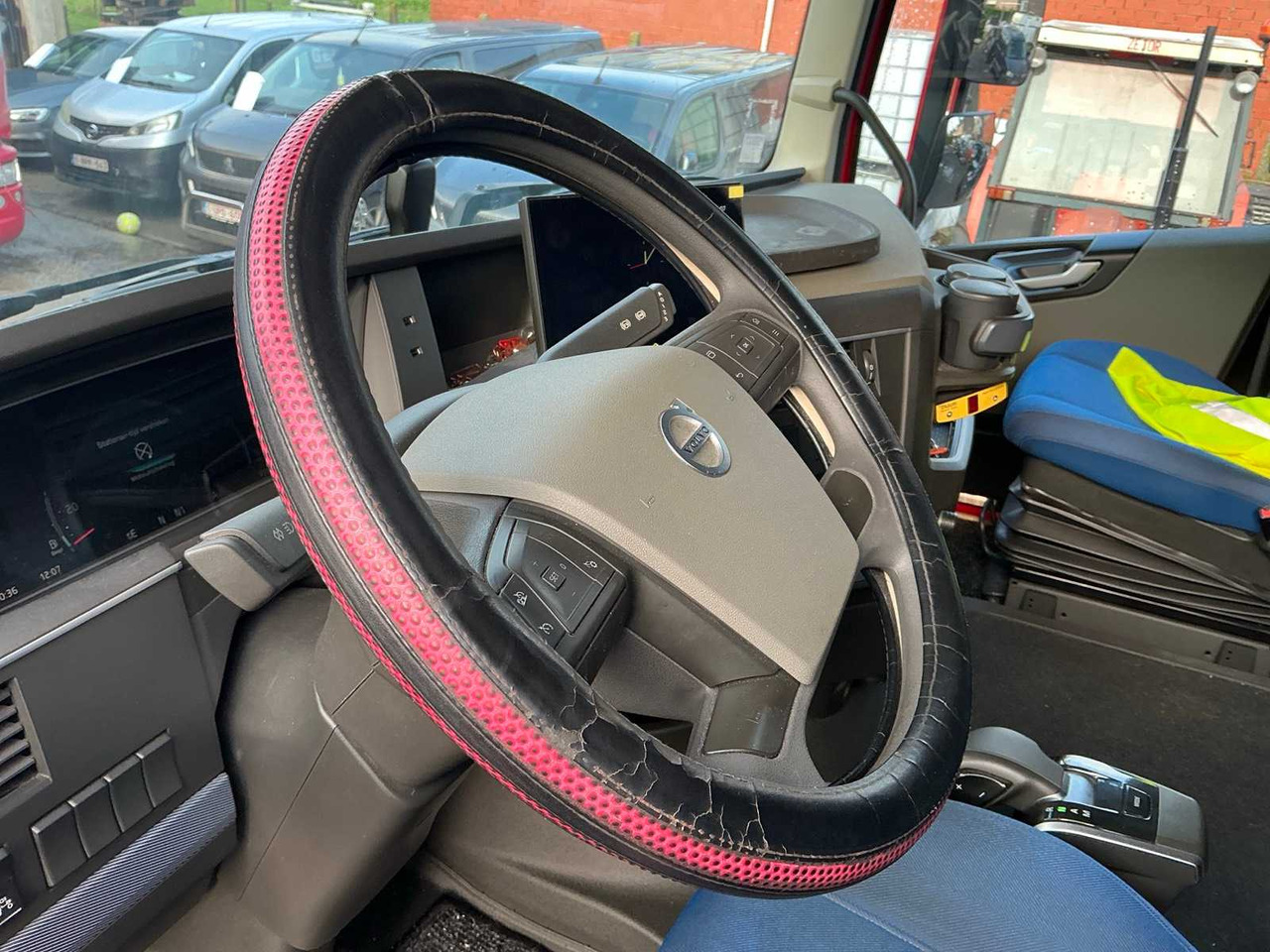 2022 VOLVO FH460 TRACTOR VOLVO FH460 - Kamion: slika 2022 VOLVO FH460 TRACTOR VOLVO FH460 - Kamion 2022 VOLVO FH460 TRACTOR VOLVO FH460 - Kamion: slika 2022 VOLVO FH460 TRACTOR VOLVO FH460 - Kamion