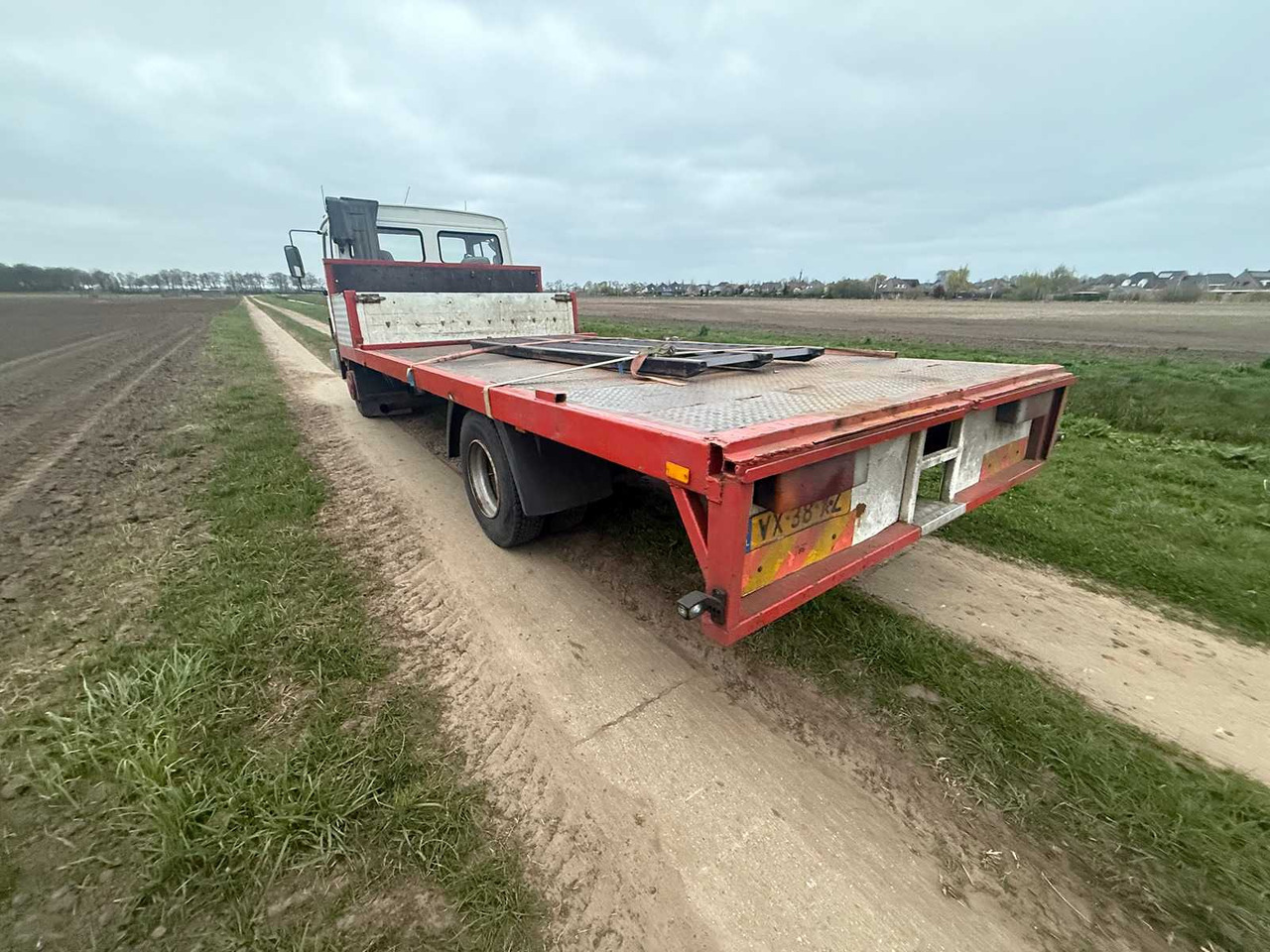 VOLVO - FL608-4X2-J 75 - TRUCK - 1993 - Kamion: slika VOLVO - FL608-4X2-J 75 - TRUCK - 1993 - Kamion VOLVO - FL608-4X2-J 75 - TRUCK - 1993 - Kamion: slika VOLVO - FL608-4X2-J 75 - TRUCK - 1993 - Kamion