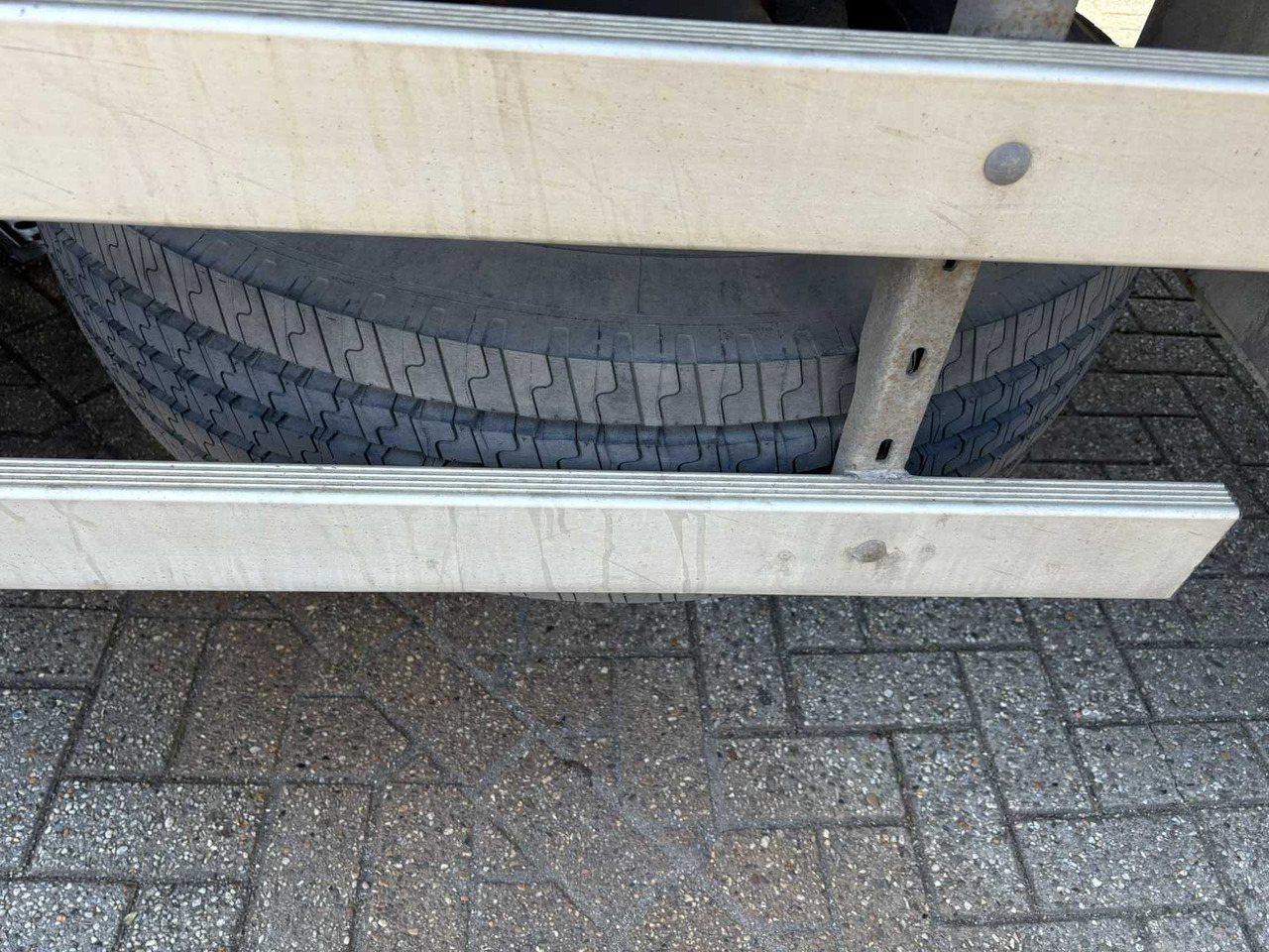 Kamion VOLVO - FM 9 COOLING 260 - TRUCK: slika Kamion VOLVO - FM 9 COOLING 260 - TRUCK Kamion VOLVO - FM 9 COOLING 260 - TRUCK: slika Kamion VOLVO - FM 9 COOLING 260 - TRUCK