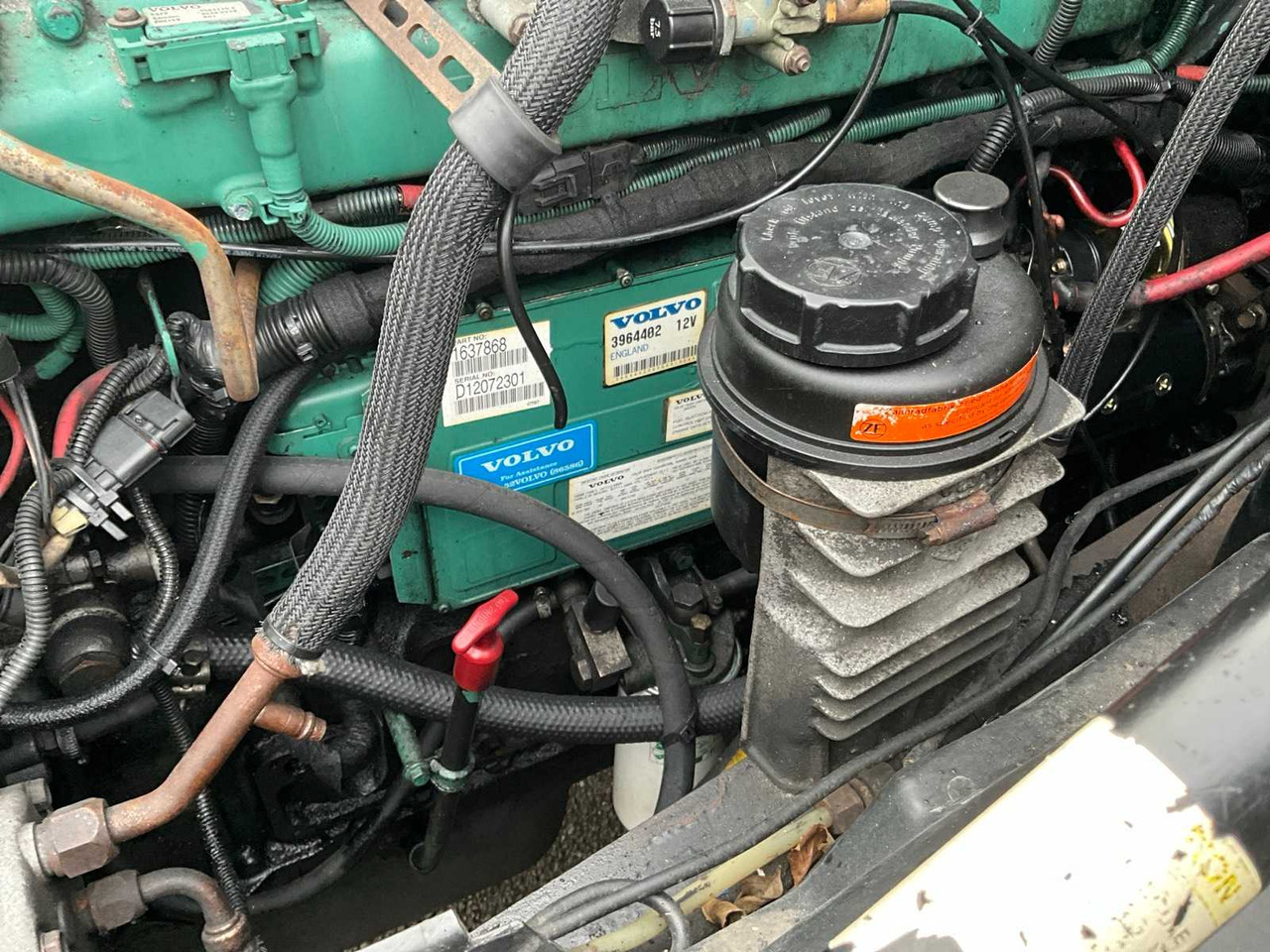 Kamion VOLVO - NH 12 - TORPEO 610 - TRUCK -1998: slika Kamion VOLVO - NH 12 - TORPEO 610 - TRUCK -1998