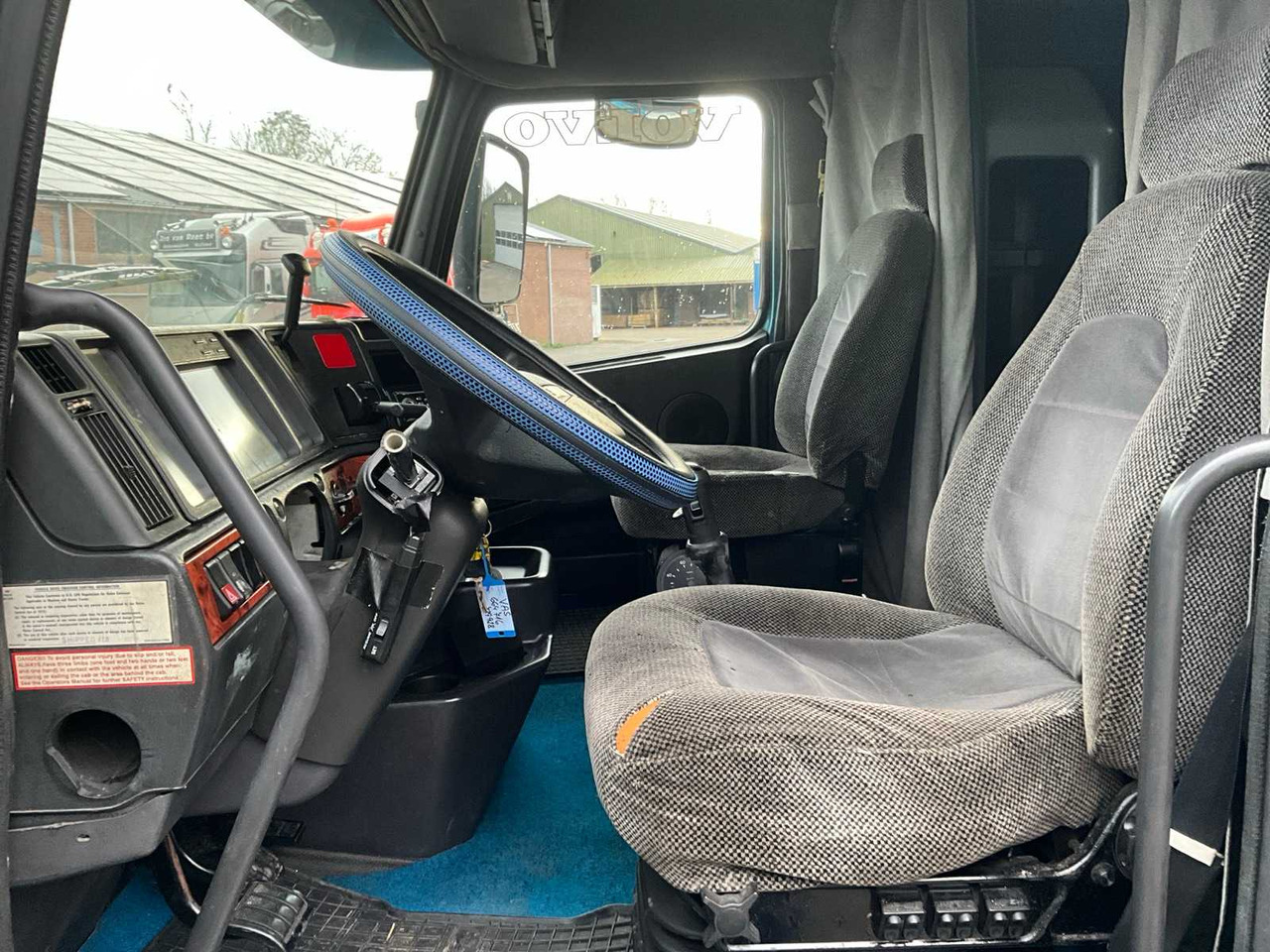 Kamion VOLVO - NH 12 - TORPEO 610 - TRUCK -1998: slika Kamion VOLVO - NH 12 - TORPEO 610 - TRUCK -1998