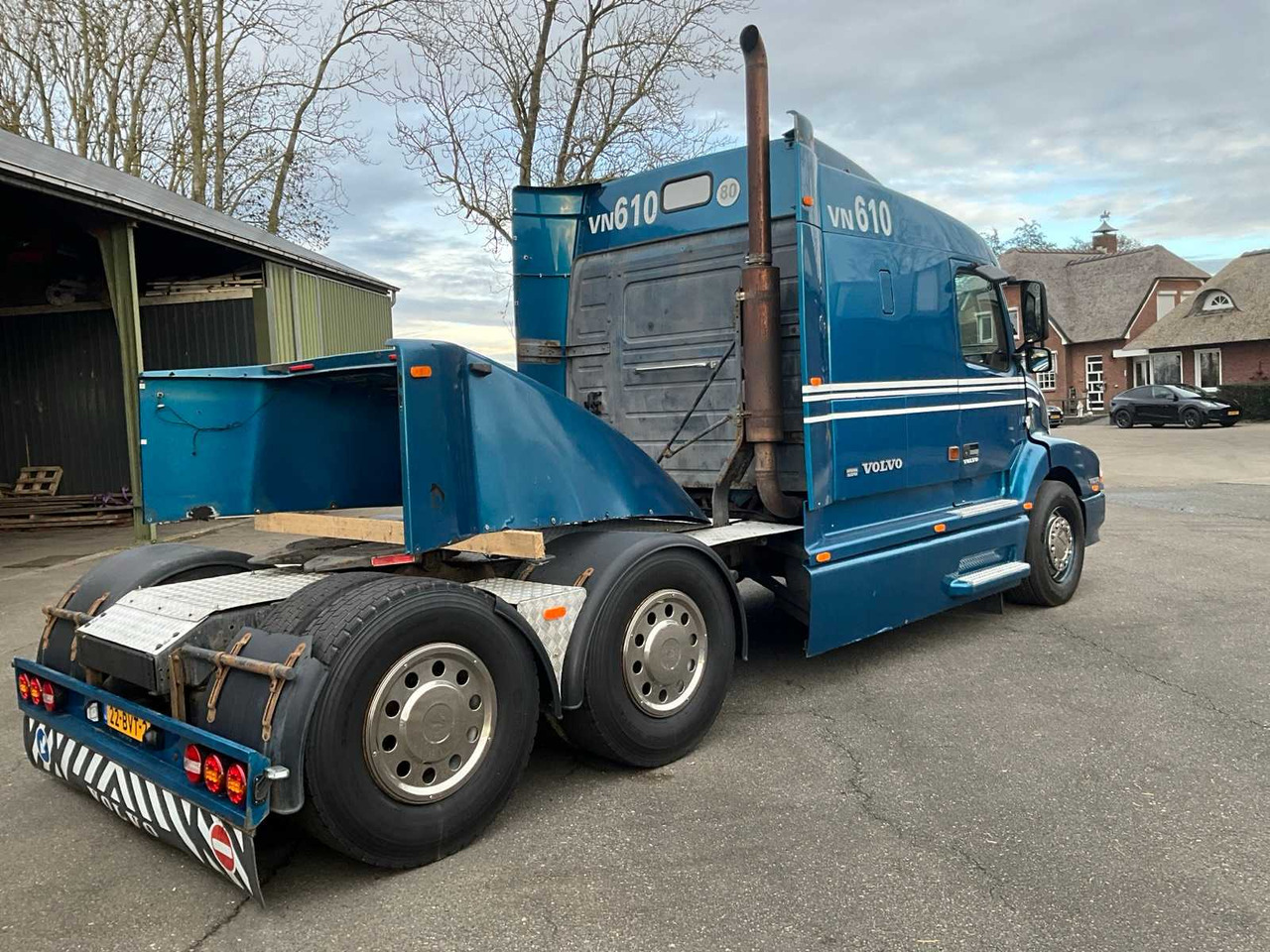 Kamion VOLVO - NH 12 - TORPEO 610 - TRUCK -1998: slika Kamion VOLVO - NH 12 - TORPEO 610 - TRUCK -1998