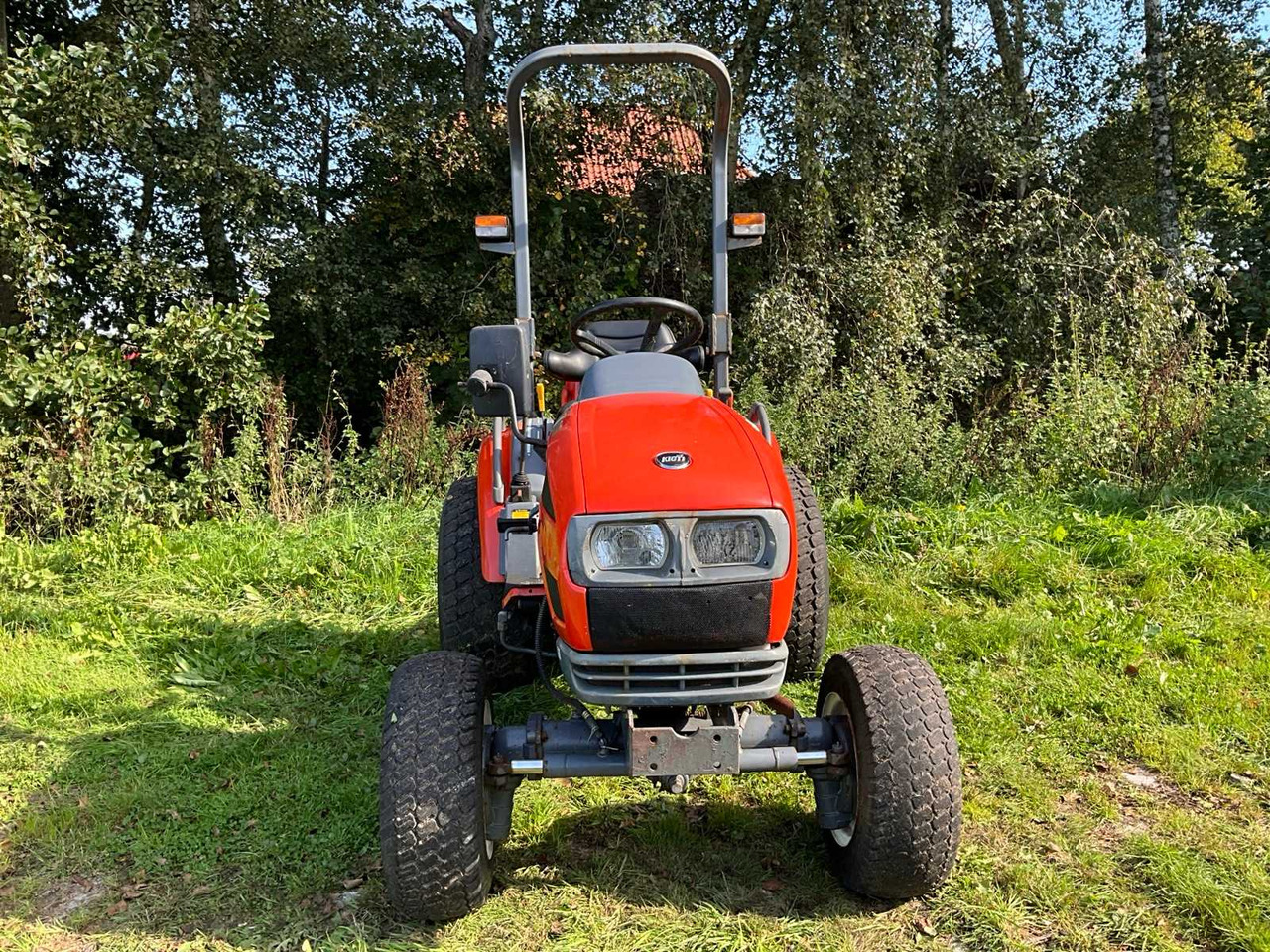 Kioti CK 20 HJ - Mali traktor: slika Kioti CK 20 HJ - Mali traktor Kioti CK 20 HJ - Mali traktor: slika Kioti CK 20 HJ - Mali traktor