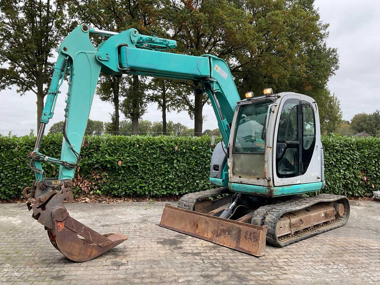 Kobelco SK70SR-1E - Bager gusjeničar: slika Kobelco SK70SR-1E - Bager gusjeničar Kobelco SK70SR-1E - Bager gusjeničar: slika Kobelco SK70SR-1E - Bager gusjeničar