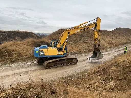 Komatsu PC240ONLC-8 - Bager gusjeničar: slika Komatsu PC240ONLC-8 - Bager gusjeničar Komatsu PC240ONLC-8 - Bager gusjeničar: slika Komatsu PC240ONLC-8 - Bager gusjeničar