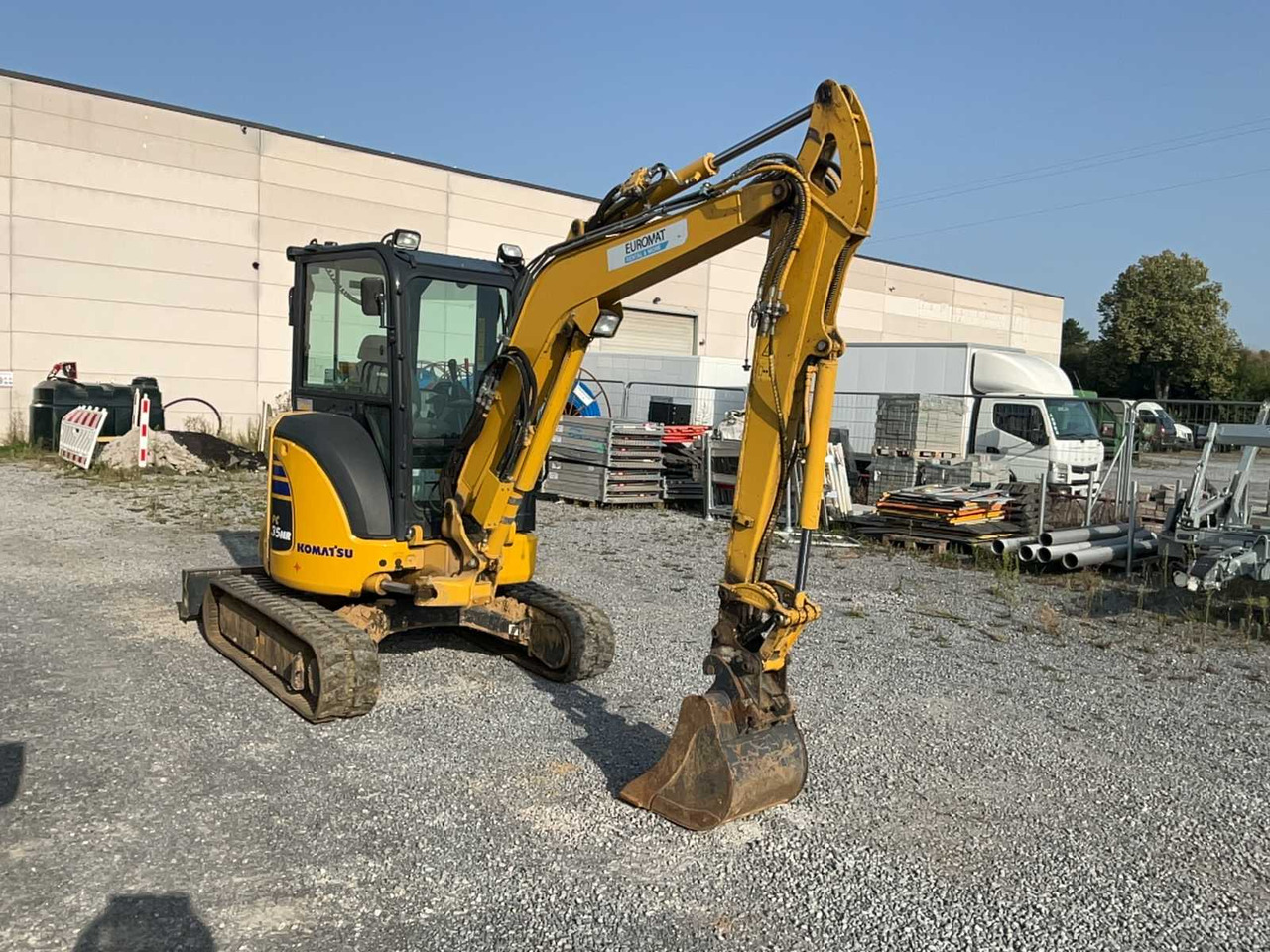 Komatsu PC35MR-5 - Mini bager: slika Komatsu PC35MR-5 - Mini bager Komatsu PC35MR-5 - Mini bager: slika Komatsu PC35MR-5 - Mini bager