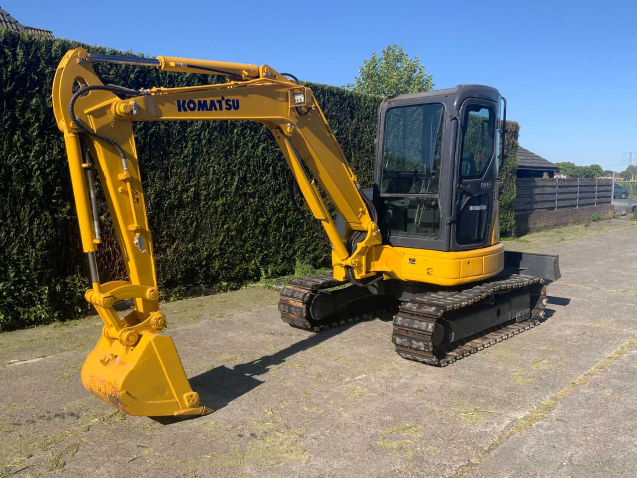 Komatsu PC40MR-3 - Bager gusjeničar: slika Komatsu PC40MR-3 - Bager gusjeničar Komatsu PC40MR-3 - Bager gusjeničar: slika Komatsu PC40MR-3 - Bager gusjeničar