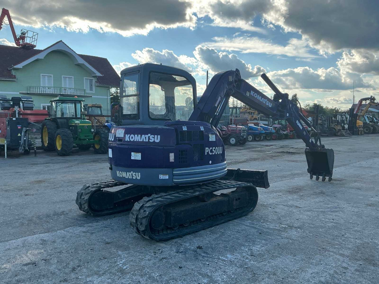 Komatsu PC50 UU-2 - Mini bager: slika Komatsu PC50 UU-2 - Mini bager Komatsu PC50 UU-2 - Mini bager: slika Komatsu PC50 UU-2 - Mini bager