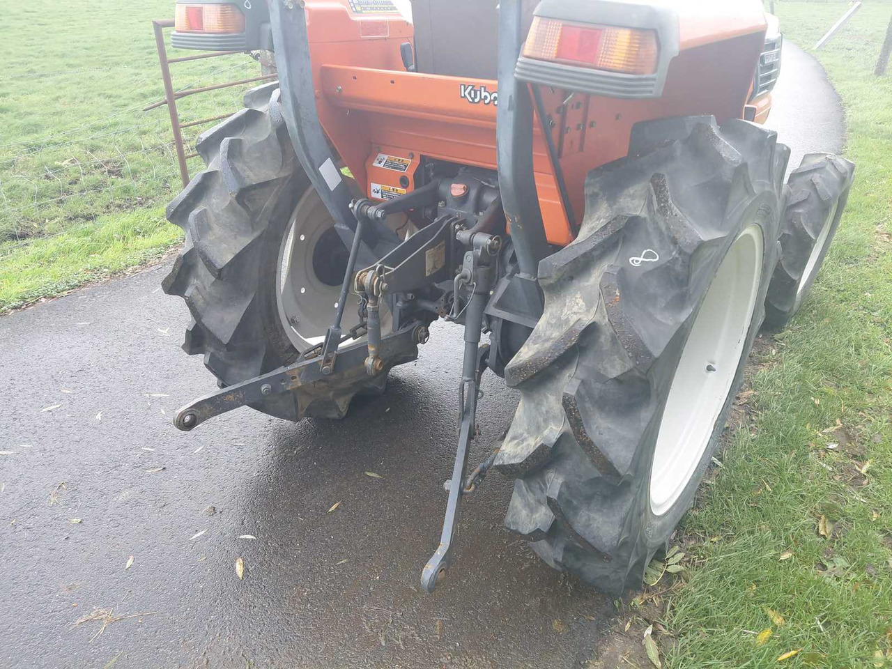 Kubota GL281 - Mali traktor: slika Kubota GL281 - Mali traktor Kubota GL281 - Mali traktor: slika Kubota GL281 - Mali traktor