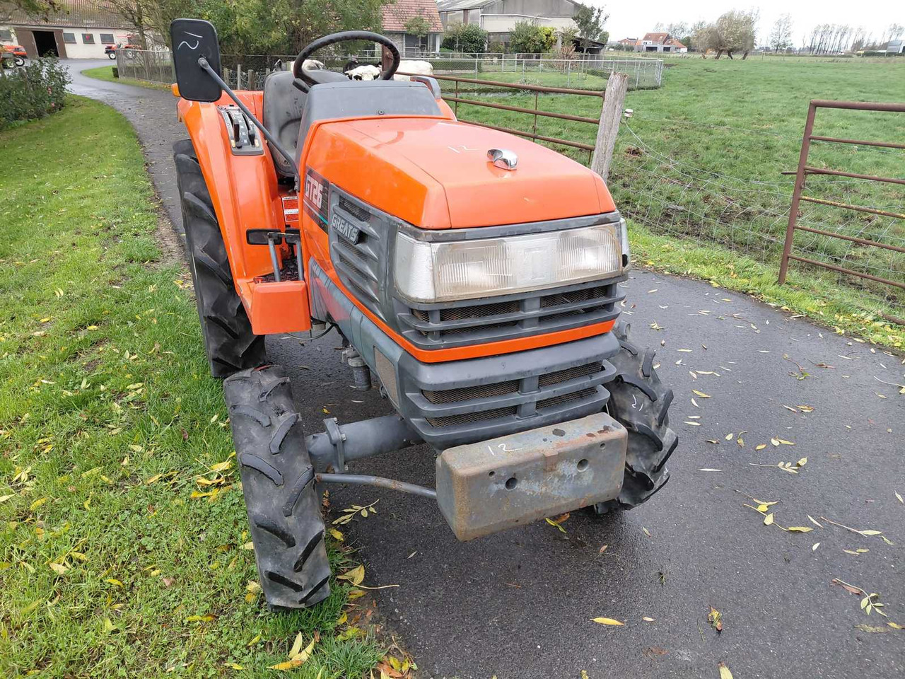 Kubota GT26 - Mali traktor: slika Kubota GT26 - Mali traktor Kubota GT26 - Mali traktor: slika Kubota GT26 - Mali traktor