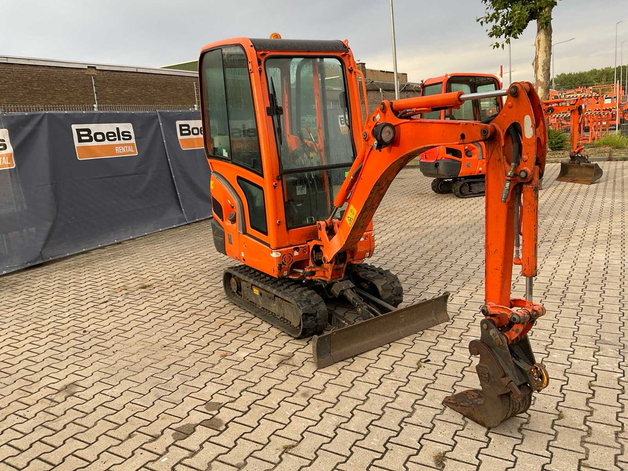 Kubota KX016-4 - Mini bager: slika Kubota KX016-4 - Mini bager Kubota KX016-4 - Mini bager: slika Kubota KX016-4 - Mini bager