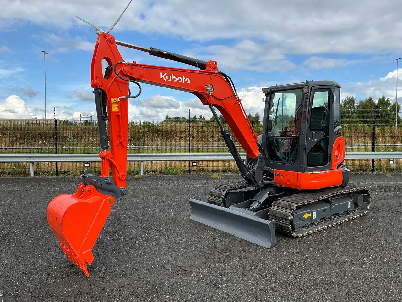 Kubota KX163-5 - Bager gusjeničar: slika Kubota KX163-5 - Bager gusjeničar Kubota KX163-5 - Bager gusjeničar: slika Kubota KX163-5 - Bager gusjeničar
