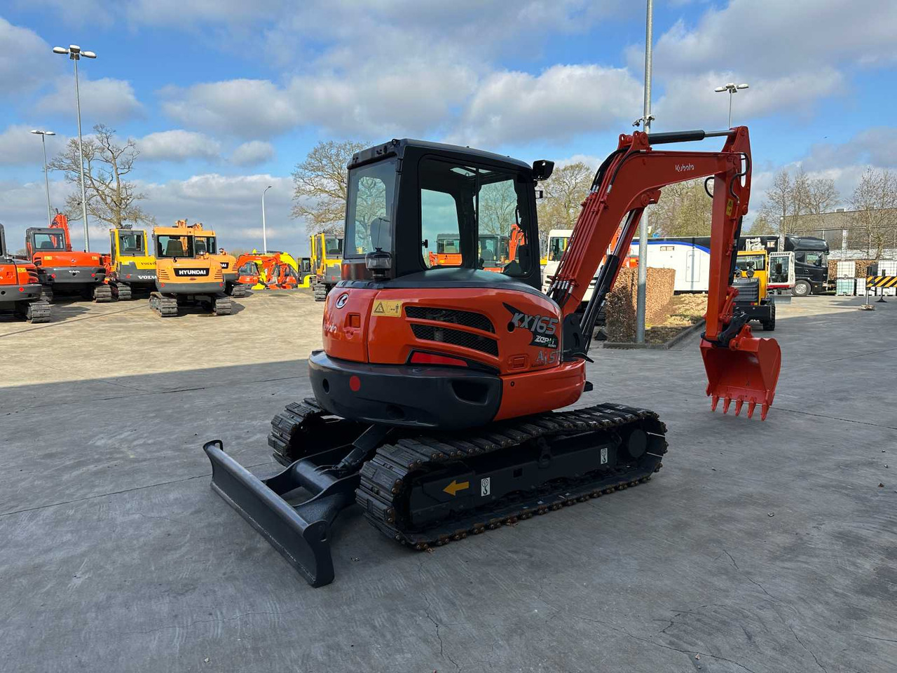 Kubota KX165-5 - Bager gusjeničar: slika Kubota KX165-5 - Bager gusjeničar Kubota KX165-5 - Bager gusjeničar: slika Kubota KX165-5 - Bager gusjeničar