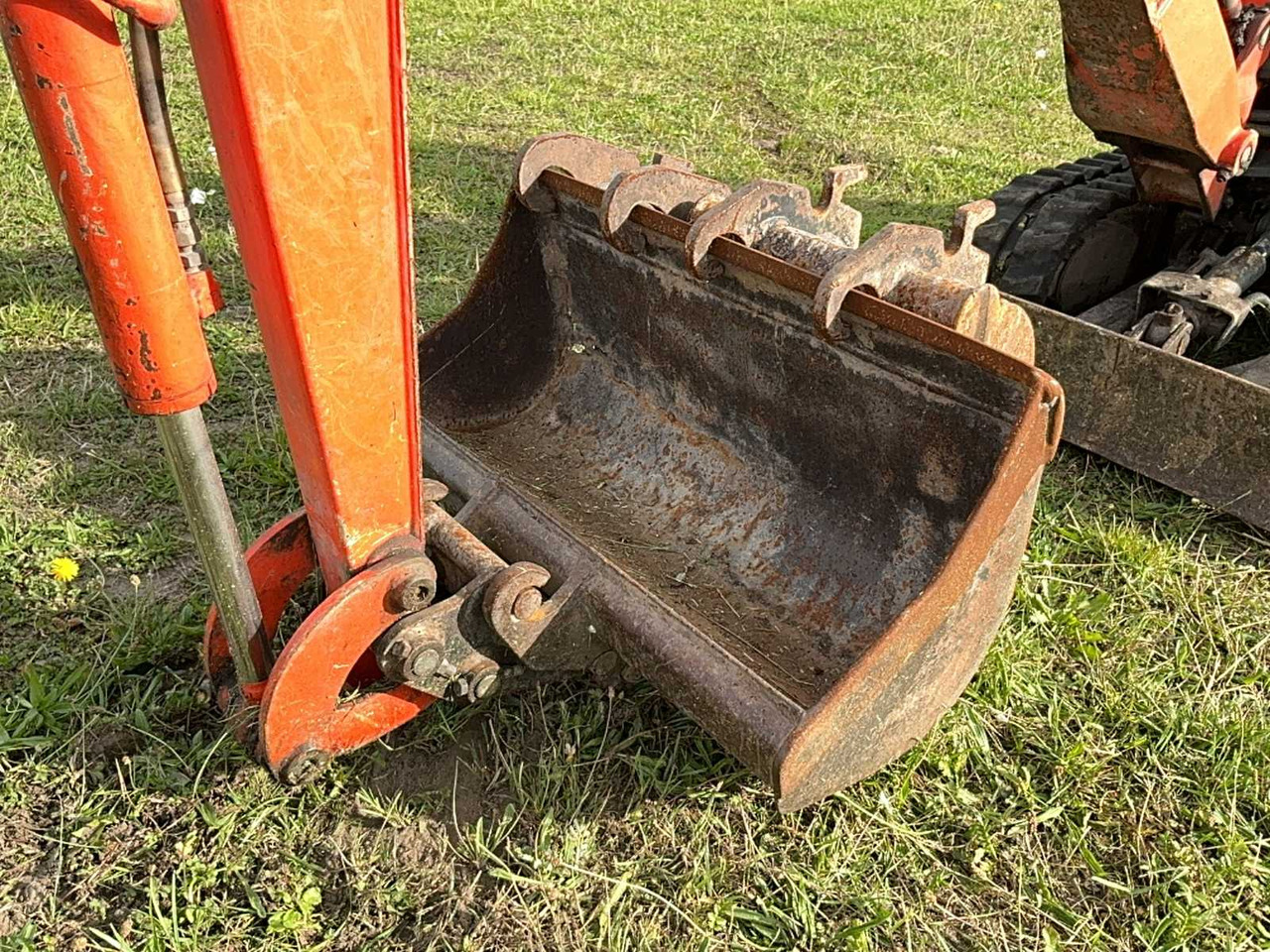 Kubota U10-3 - Mini bager: slika Kubota U10-3 - Mini bager Kubota U10-3 - Mini bager: slika Kubota U10-3 - Mini bager