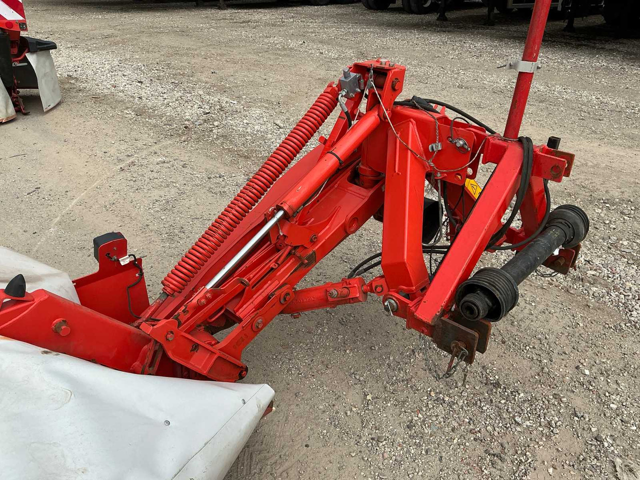 Kuhn GMD280-FF - Oprema za prevrtanje sijena: slika Kuhn GMD280-FF - Oprema za prevrtanje sijena Kuhn GMD280-FF - Oprema za prevrtanje sijena: slika Kuhn GMD280-FF - Oprema za prevrtanje sijena
