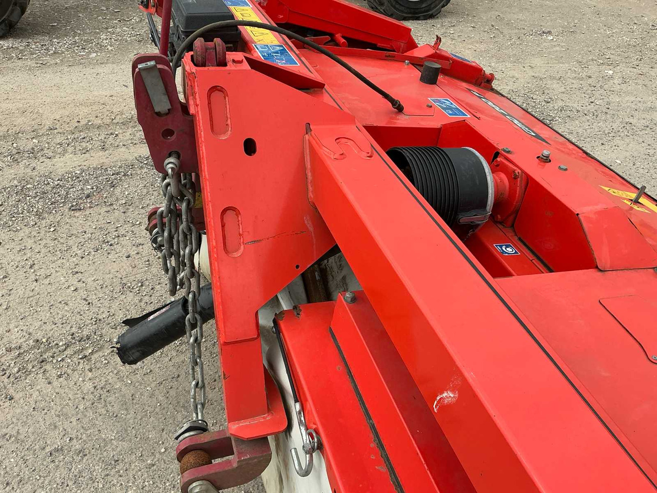 Kuhn GMD280-FF - Oprema za prevrtanje sijena: slika Kuhn GMD280-FF - Oprema za prevrtanje sijena Kuhn GMD280-FF - Oprema za prevrtanje sijena: slika Kuhn GMD280-FF - Oprema za prevrtanje sijena