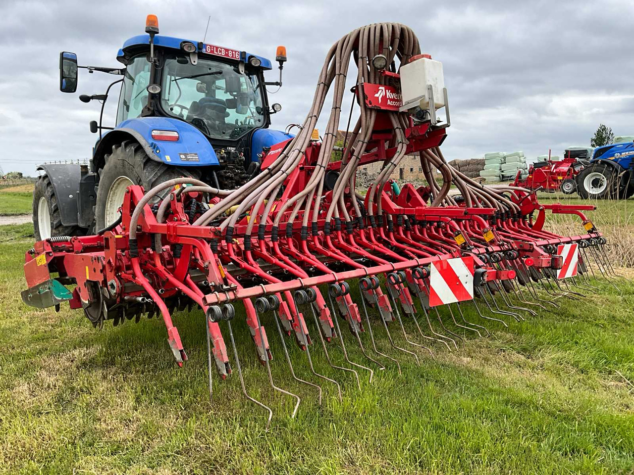 Kverneland NG-S 101 F3 - Precizna sijačica: slika Kverneland NG-S 101 F3 - Precizna sijačica Kverneland NG-S 101 F3 - Precizna sijačica: slika Kverneland NG-S 101 F3 - Precizna sijačica