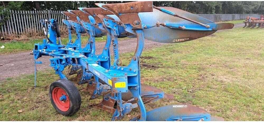 LEMKEN - Plug: slika LEMKEN - Plug LEMKEN - Plug: slika LEMKEN - Plug