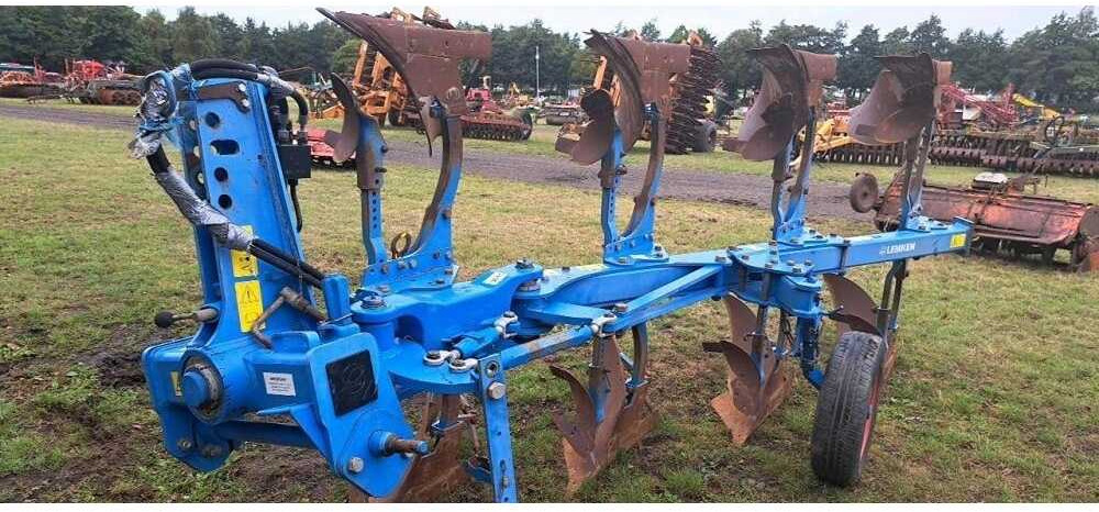 LEMKEN - Plug: slika LEMKEN - Plug LEMKEN - Plug: slika LEMKEN - Plug