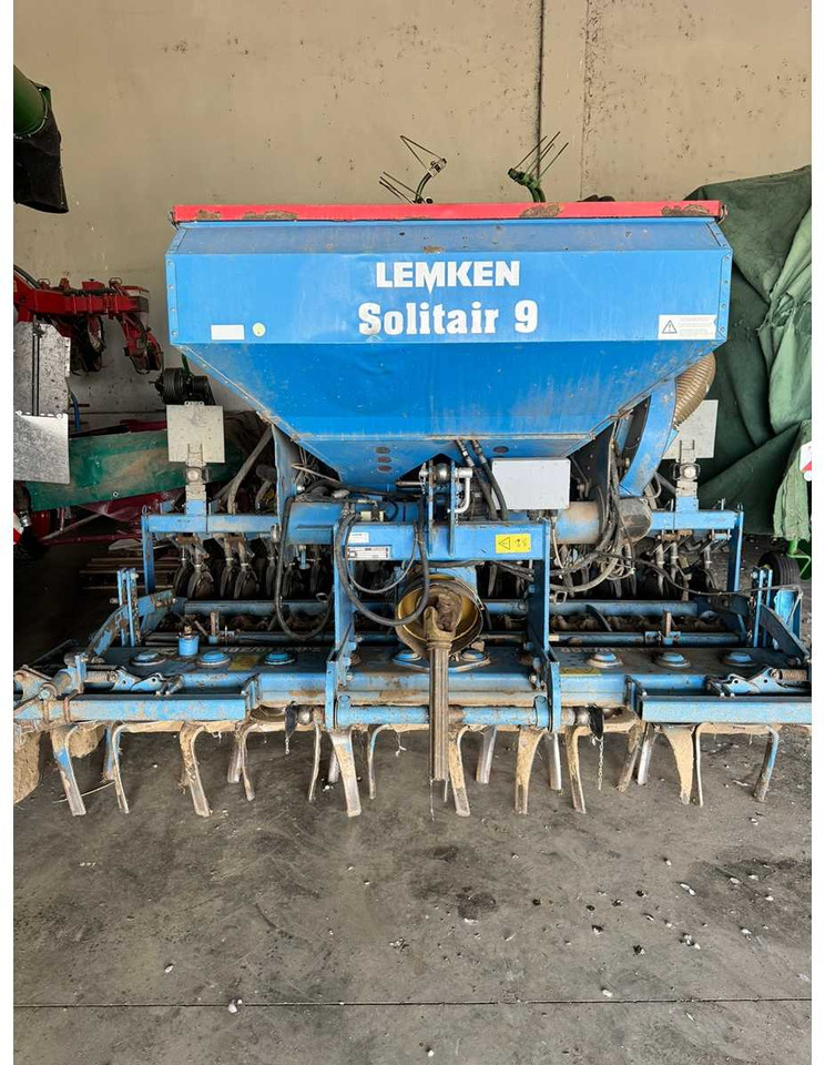 LEMKEN SOLITAIR + ZIRKON - Oprema za sijanje: slika LEMKEN SOLITAIR + ZIRKON - Oprema za sijanje LEMKEN SOLITAIR + ZIRKON - Oprema za sijanje: slika LEMKEN SOLITAIR + ZIRKON - Oprema za sijanje