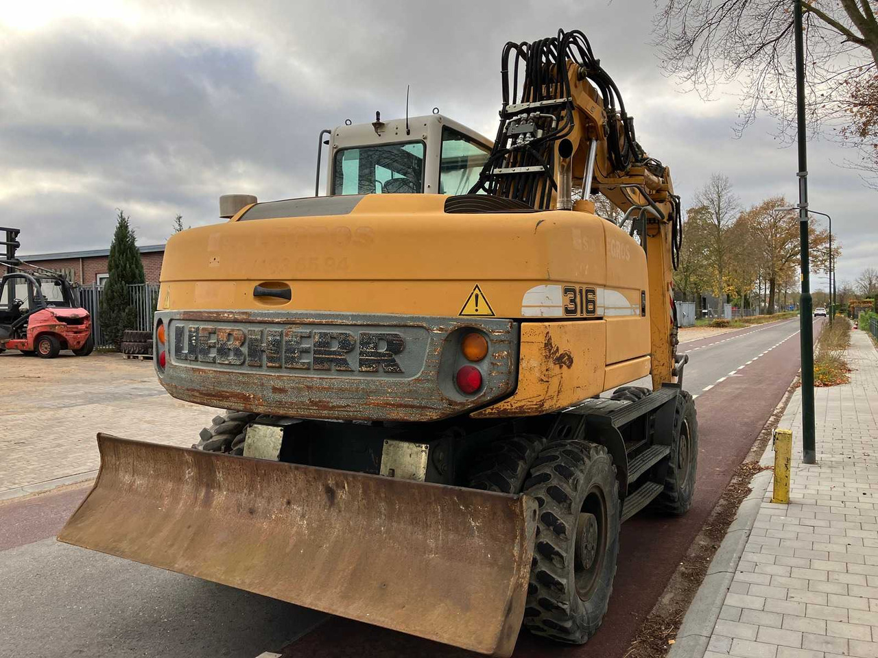 LIEBHERR - 2008 - A316 LITRONIC - WHEELED EXCAVATOR - Bager na kotačima: slika LIEBHERR - 2008 - A316 LITRONIC - WHEELED EXCAVATOR - Bager na kotačima LIEBHERR - 2008 - A316 LITRONIC - WHEELED EXCAVATOR - Bager na kotačima: slika LIEBHERR - 2008 - A316 LITRONIC - WHEELED EXCAVATOR - Bager na kotačima