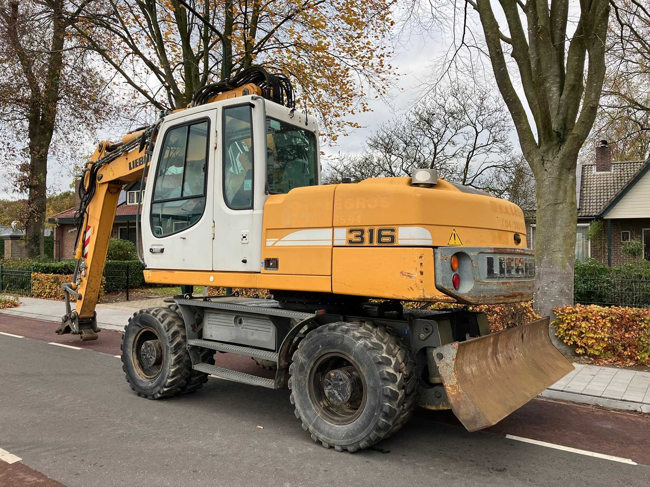 LIEBHERR - 2008 - A316 LITRONIC - WHEELED EXCAVATOR - Bager na kotačima: slika LIEBHERR - 2008 - A316 LITRONIC - WHEELED EXCAVATOR - Bager na kotačima LIEBHERR - 2008 - A316 LITRONIC - WHEELED EXCAVATOR - Bager na kotačima: slika LIEBHERR - 2008 - A316 LITRONIC - WHEELED EXCAVATOR - Bager na kotačima