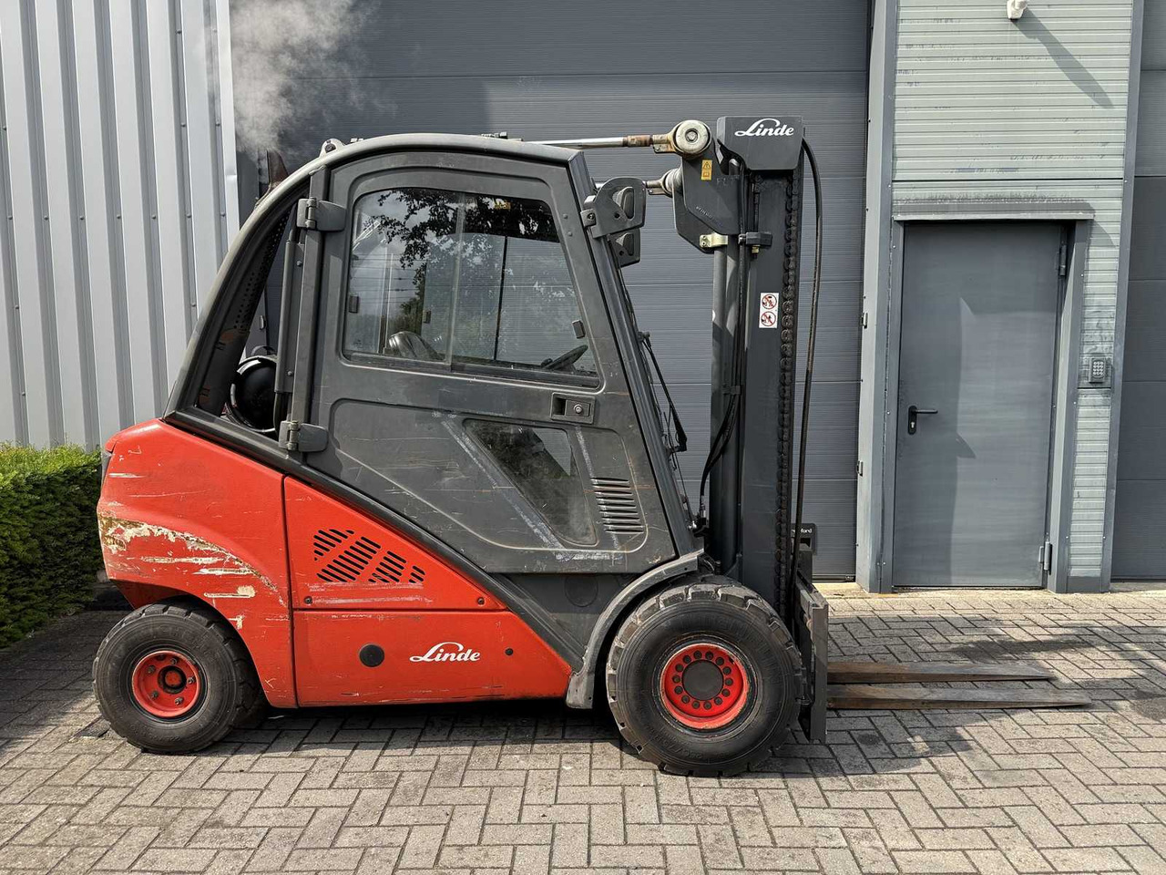 Viličar LINDE - 2007 - H30T - FORKLIFT TRUCK: slika Viličar LINDE - 2007 - H30T - FORKLIFT TRUCK