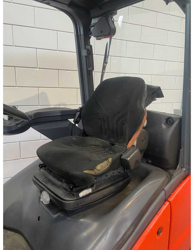 LINDE - 2013 - H20T - FORKLIFT TRUCK - Viličar: slika LINDE - 2013 - H20T - FORKLIFT TRUCK - Viličar LINDE - 2013 - H20T - FORKLIFT TRUCK - Viličar: slika LINDE - 2013 - H20T - FORKLIFT TRUCK - Viličar