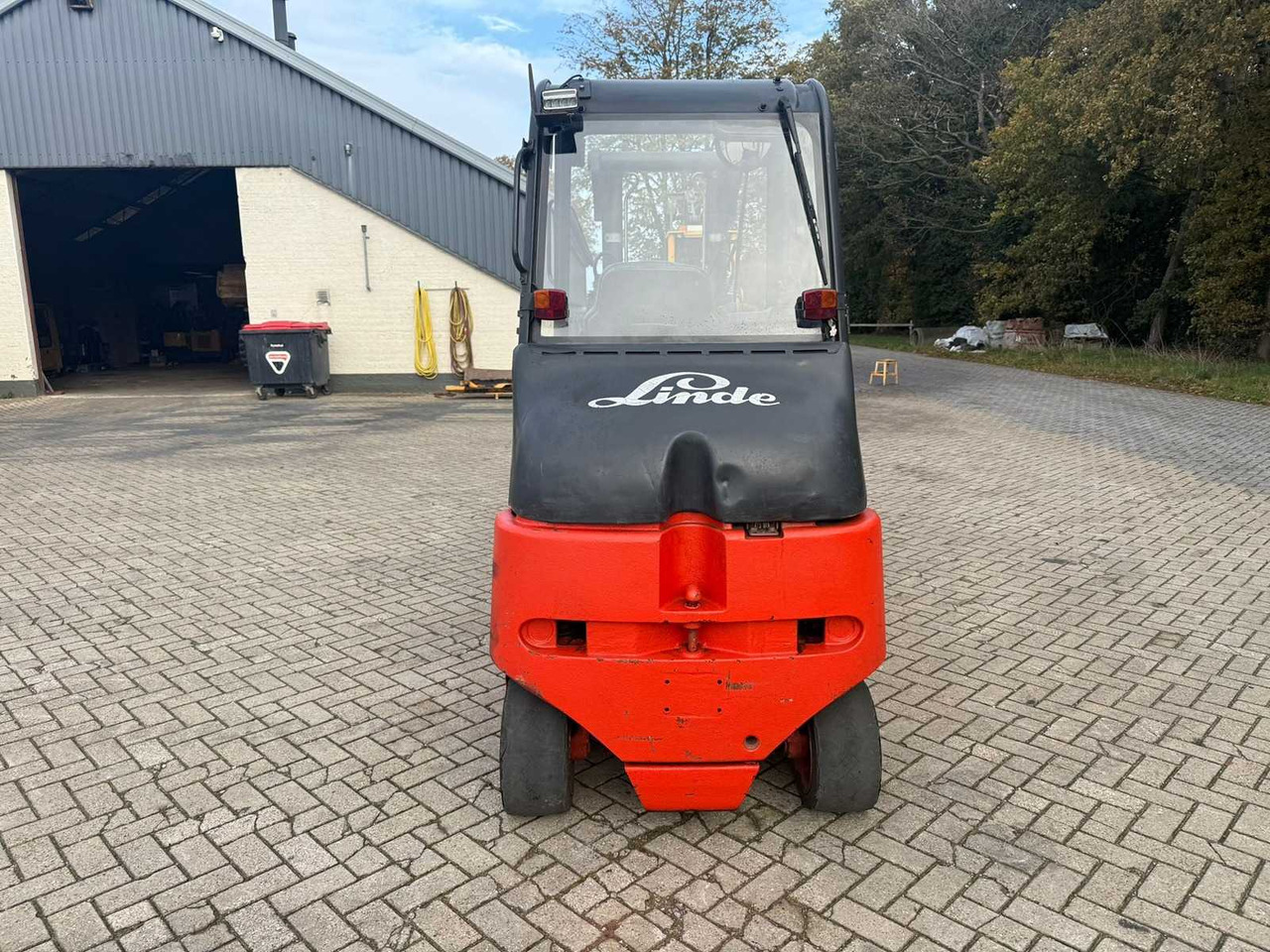 LINDE - E30 - FORKLIFT TRUCK - Viličar: slika LINDE - E30 - FORKLIFT TRUCK - Viličar LINDE - E30 - FORKLIFT TRUCK - Viličar: slika LINDE - E30 - FORKLIFT TRUCK - Viličar
